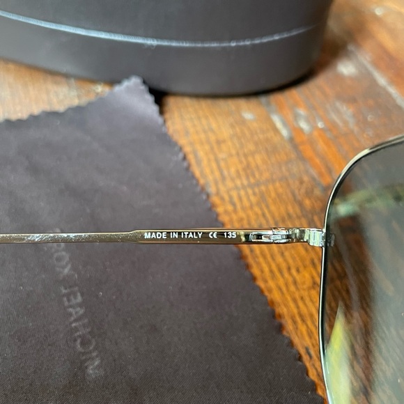 SOLD Michael Kors Polarized Aviator Sunglasses MKS144 Color 041 Exceptional Cond - Picture 8 of 9